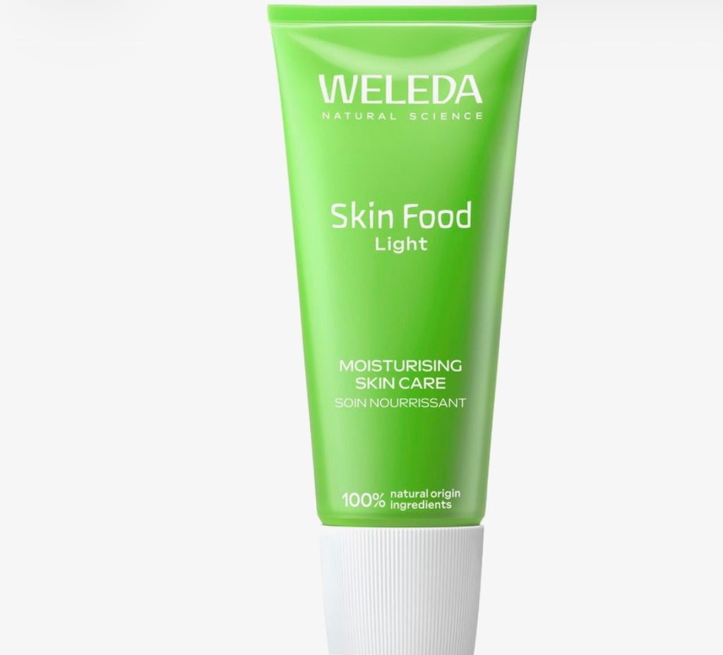 WELEDA Skin Food Light – کرێما خۆراکدەر
بۆ ڕوو و لەش.
کرێمایەکا سوک و خۆراکدەر، بۆ چاڤدێرییا پێستێ و نەرمکرنا وێ